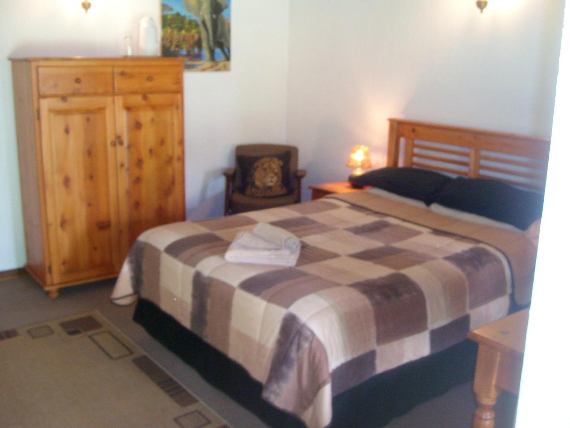 Kyalami Oaktree Lodge Guest House מראה חיצוני תמונה