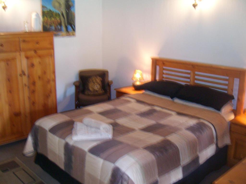 Kyalami Oaktree Lodge Guest House חדר תמונה